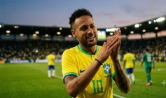 Atacante Neymar Júnior