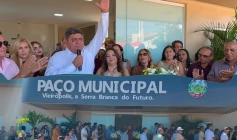 Prefeito, Thialli Aristoteles 