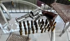 Arma de fogo e munições apreendidas pela PF