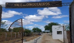 Vale dos Dinossauros, localizado no município de Sousa