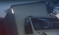 Caminhão envolvido em acidente na PB-359 entre Aparecida e São Francisco