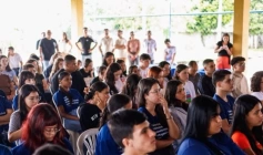 Ação para inserir jovens no mercado de trabalho 