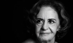 Atriz Laura Cardoso, de 98 anos