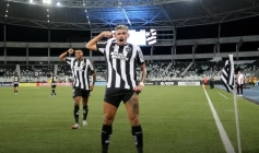 Atacante paraibano Tiquinho Soares