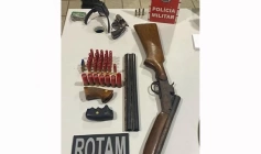 Armas de fogo e munições apreendidas pela PM