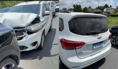 Carros envolvidos no sinistro