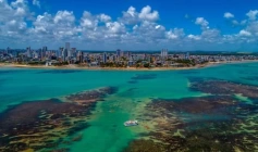 Três trechos de praias impróprios para banho