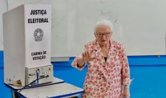 Assistente social paraibana Luiza Erundina (PSOL)