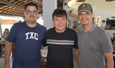 Deputado estadual Jutay Meneses durante encontro e confraternização com presidentes de colônias de pescadores