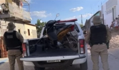 Apreensão de moto com restrição de roubo/furto