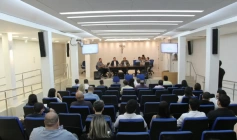 Capacitação de assessores parlamentares