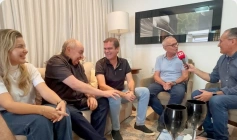 Cícero Lucena na casa de João Estrela