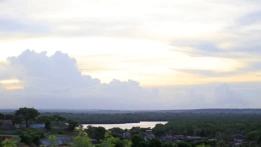 Cantor MC Ryan SP e do influenciador Chrys Dias