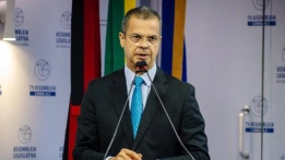 Maísa Cartaxo ao lado de Hugo Motta