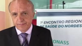 Michel Henrique durante entrega do Centro de Hemodiálise em Monteiro