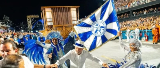 Partido Novo pede inelegibilidade de Lula após desfile na Sapucaí