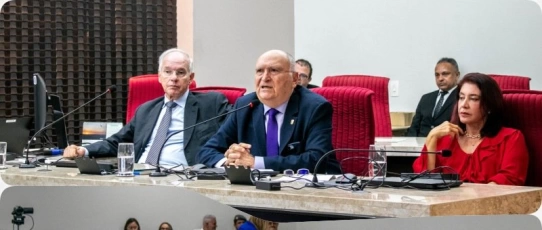 Nominando Diniz oficializa aposentadoria e recebe homenagens em sessão solene no Pleno do TCE-PB