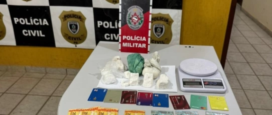 Polícia militar apreende drogas e prende suspeito por tráfico em Bom Sucesso 