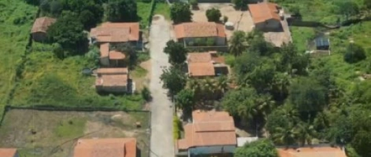Prefeito João Neto acompanha obra de pavimentação na comunidade Caraíbas, em Aparecida
