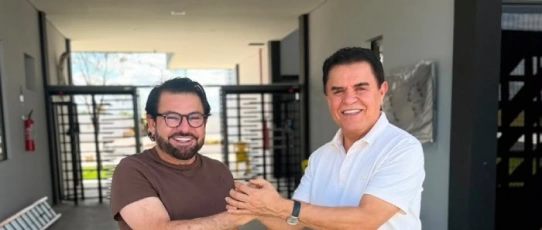 Deputado Wilson Santiago visita nova sede do Grupo Pau Brasil e parabeniza empresário Zenildo: “Orgulha o nosso Sertão”