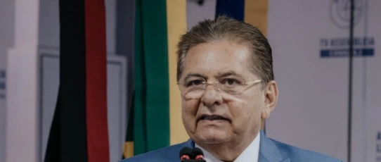 Entre palanques e plenário, Galdino promete manter ritmo da Assembleia durante campanha