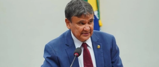 Ministro Wellington Dias cumpre agenda no Cariri e visita produtores durante a XII Expoprata
