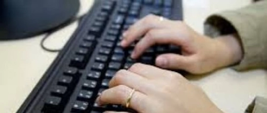 Enem 2026: Prazo para escolha de idioma por alunos da rede pública termina neste domingo