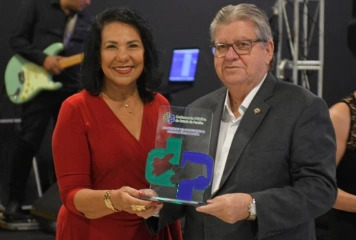 Homenagem da Defensoria Pública à João Azevêdo