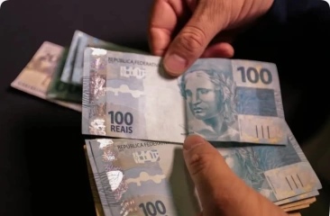 O benefício é destinado aos trabalhadores que estão cadastrados no PIS/PASEP há pelo menos cinco anos