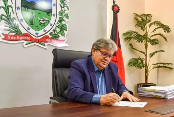 Governador da Paraíba João Azevêdo 