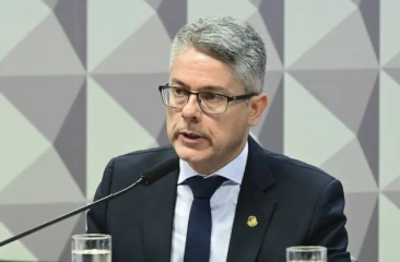Relator da CPI, senador Alessandro Vieira (MDB-SE)