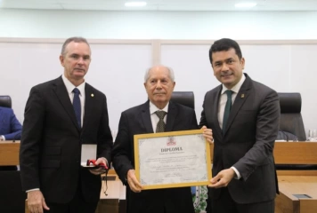 Medalha de Mérito Jurídico ao advogado João Gonçalves