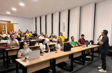 Formação para ampliar uso das Salas Maker