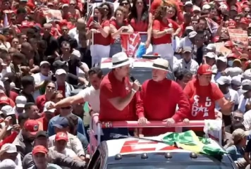 Lucas Ribeiro cumprindo agenda com Lula em Natal