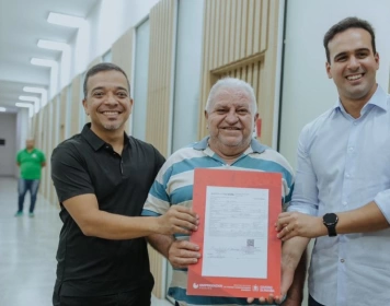 Lucas Ribeiro assina contratos do Empreender PB e faz balanço do programa em Campina Grande