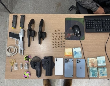 Armas e munições apreendidas pela Polícia Militar