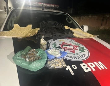 Apreensão de drogas e colete balístico