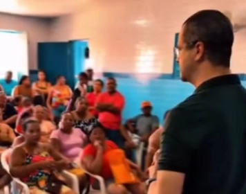 Jutay Meneses em encontro com pescadores da Colônia Z-4