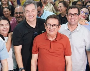 Júnior Araújo e Gervásio Maia em Coremas 
