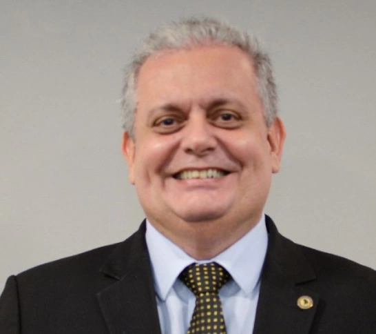 Bosco Carneiro retorna à Assembleia Legislativa e reforça atuação em defesa dos municípios paraibanos