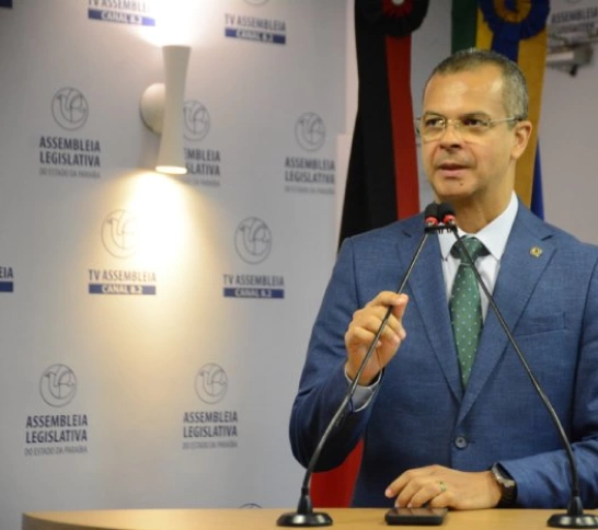 Lei de Jutay Meneses cria Semana de Prevenção à Esteatose Hepática na Paraíba