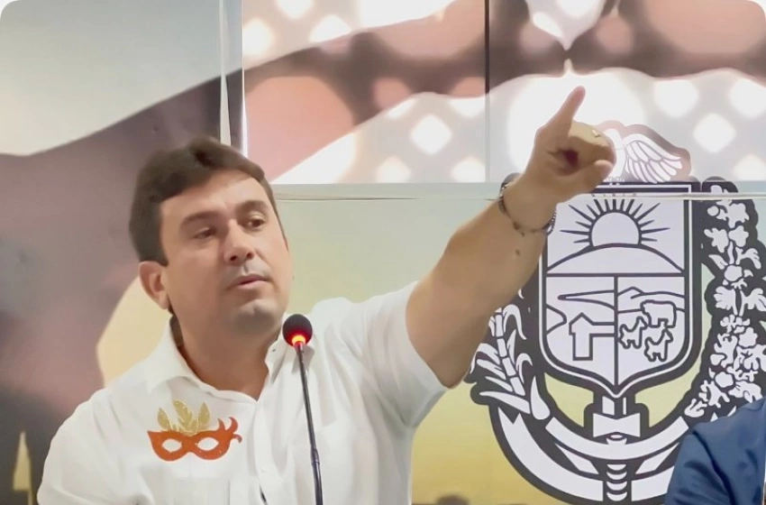 Imagem Prefeito, Helder Carvalho