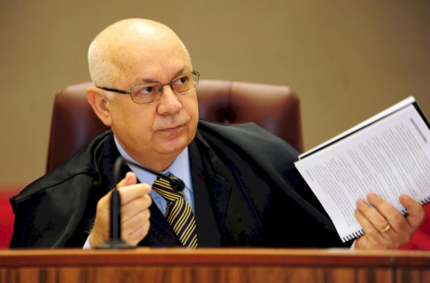 Imagem Zavascki caiu durante um voo de férias para o Rio de Janeiro