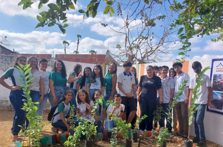 Imagem Empaer orienta implantação do programa “Mãos à Horta” em escola municipal de Jericó