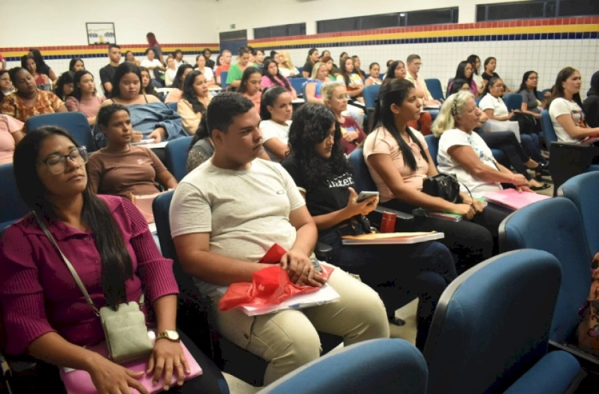 Imagem Formação de mais de 350 cuidadores que vão atuar nas escolas e Centros Municipais