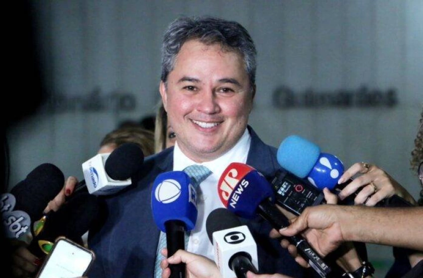 Imagem Senador, Efraim Filho