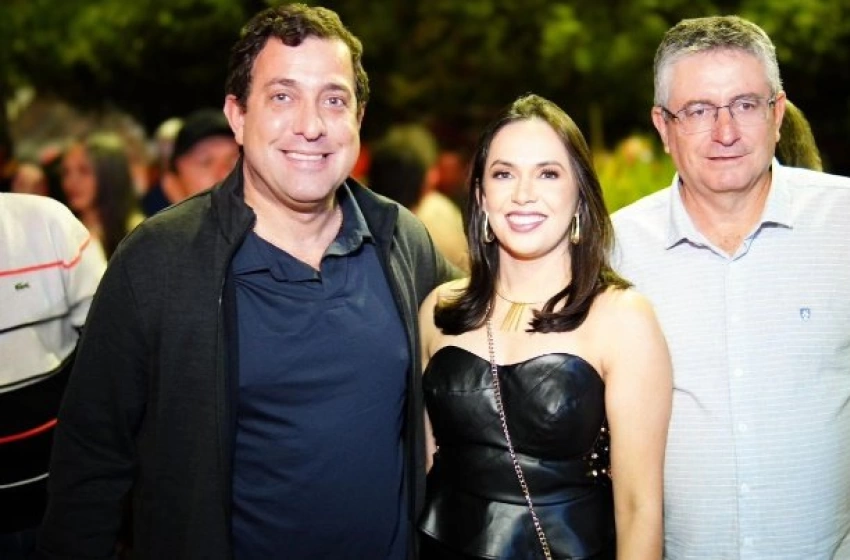 Imagem Deputado Federal Gervásio Maia, Prefeita do município do Congo, Flavinha Sousa e seu esposo, o Deputado Estadual Dr. Romualdo.