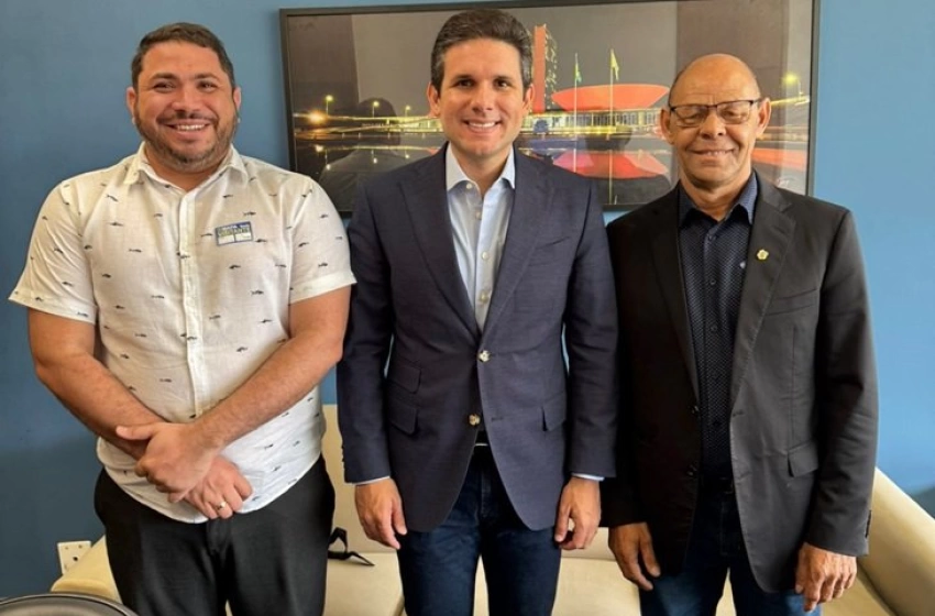 Imagem Júnior do Peixe, Hugo Motta, e Edivaldo Soares