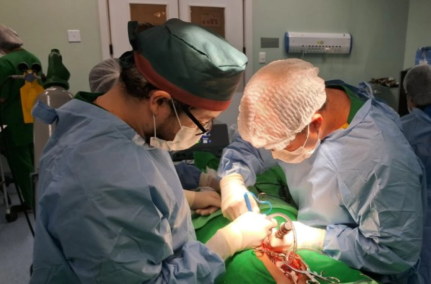 Imagem Hospital Metropolitano realiza cirurgia de correção de escoliose idiopática e renova esperança de jovem