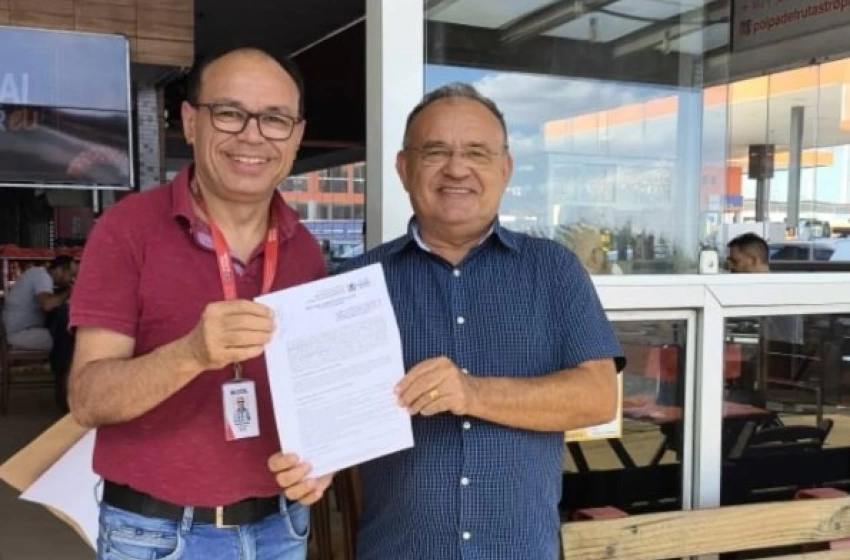 Imagem Prefeito de Coremas, Irani Alexandrino, assina Seguro Safra 2025 em Campina Grande